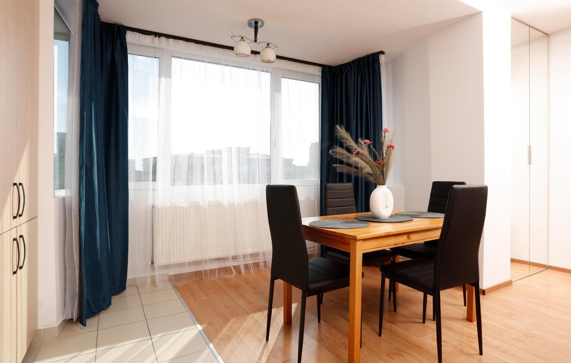 Enchanting Retreat - Historic Old Town - Pet-Friendly Haven - Steps From Unirii Boekarest Buitenkant foto