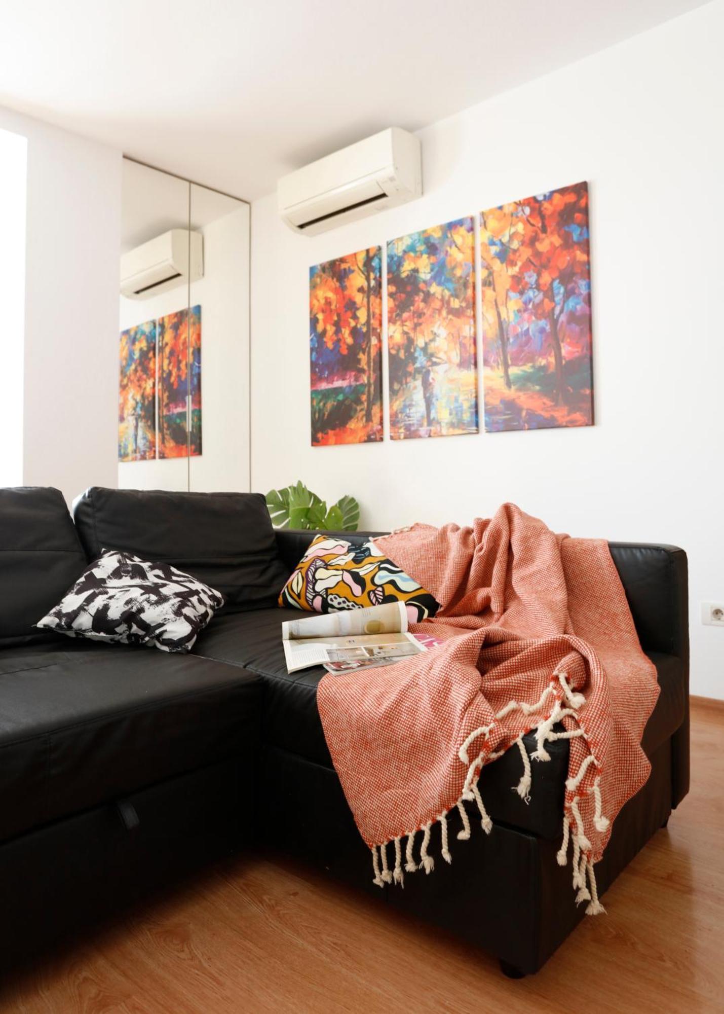 Enchanting Retreat - Historic Old Town - Pet-Friendly Haven - Steps From Unirii Boekarest Buitenkant foto