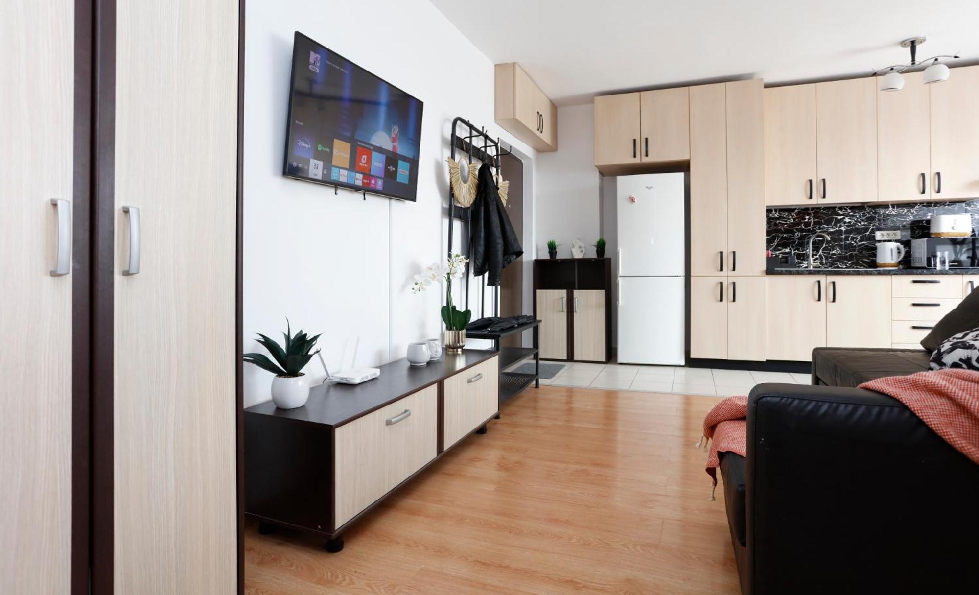 Enchanting Retreat - Historic Old Town - Pet-Friendly Haven - Steps From Unirii Boekarest Buitenkant foto
