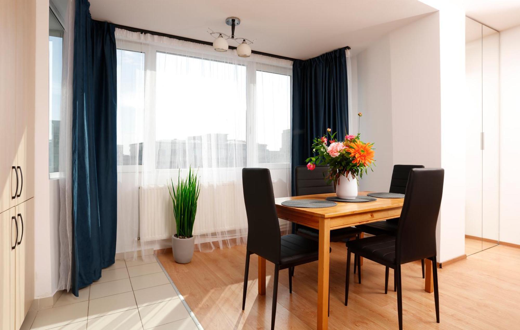 Enchanting Retreat - Historic Old Town - Pet-Friendly Haven - Steps From Unirii Boekarest Buitenkant foto